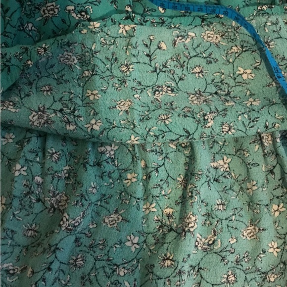 L C Lauren Conrad Green Feminine Sleeveless Women’s Tank Top - Picture 11 of 16